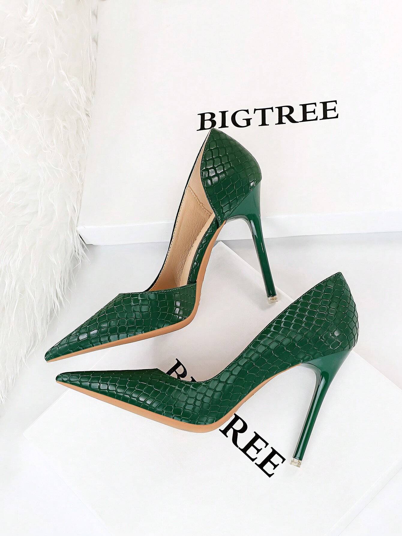 Scarpin de Luxo – Couro Crocodilo, 7cm de Salto