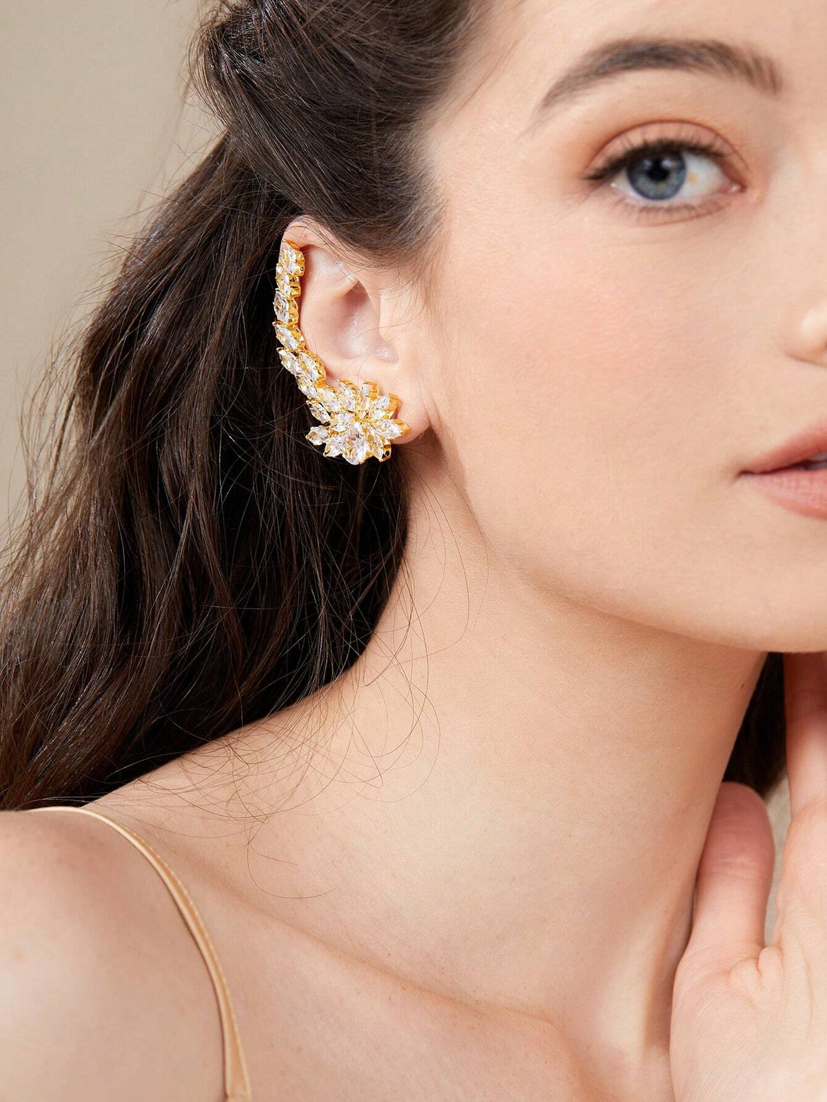 Brincos femininos elegantes