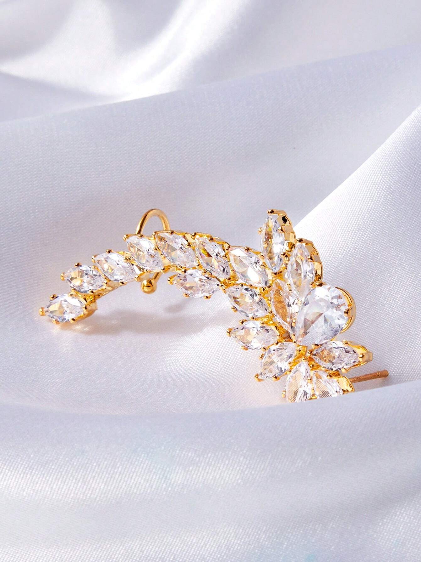 Brincos femininos elegantes