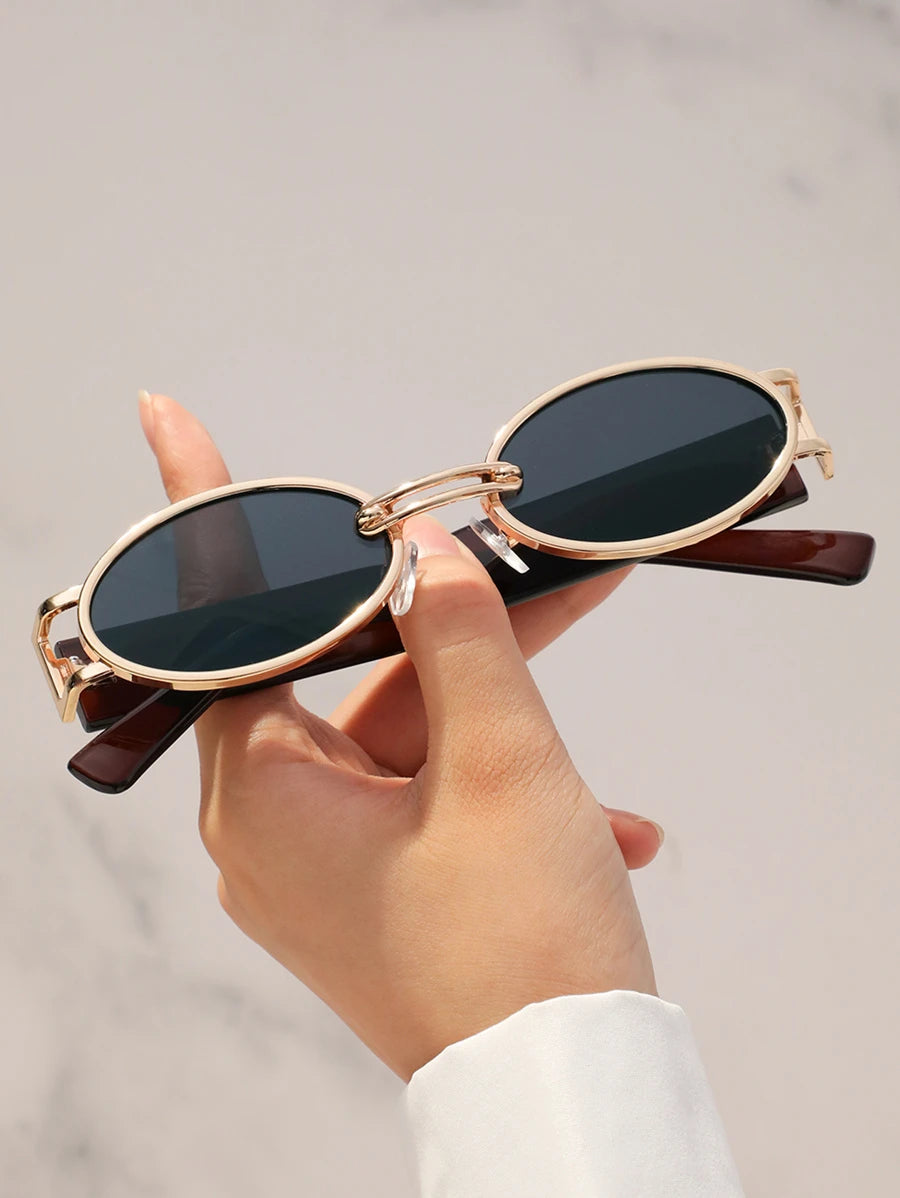 Oculos feminino Vintage Glam - O Clássico que Reinventa o Estilo ✨