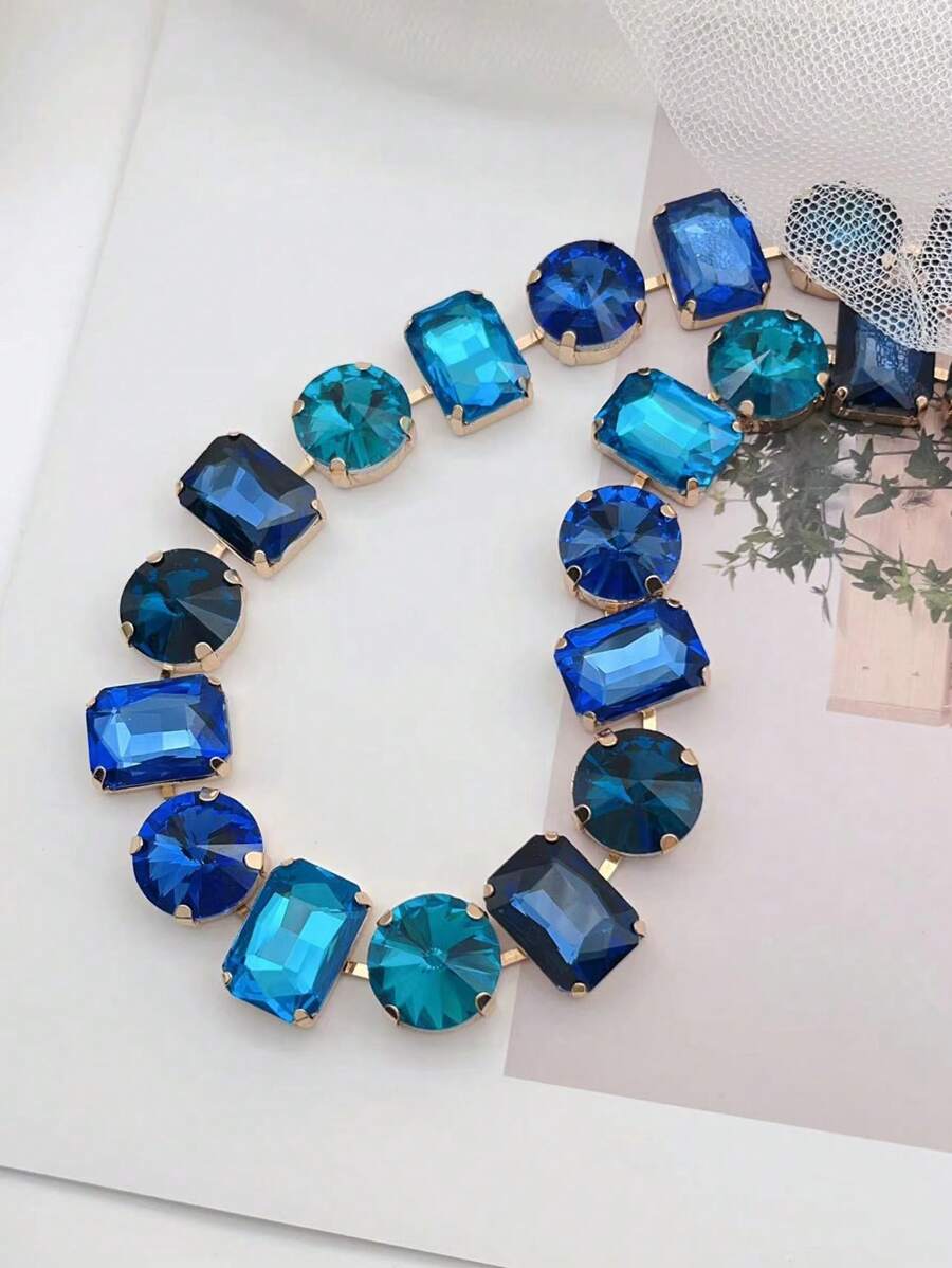 Colar feminino sofisticado