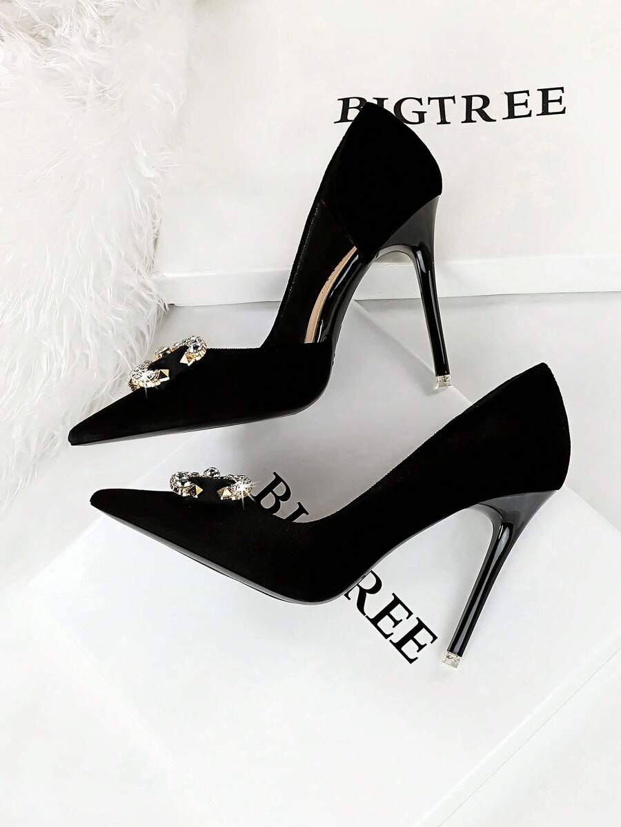 Scarpin de Camurça – 7cm de Salto, 3 Cores Exclusivas