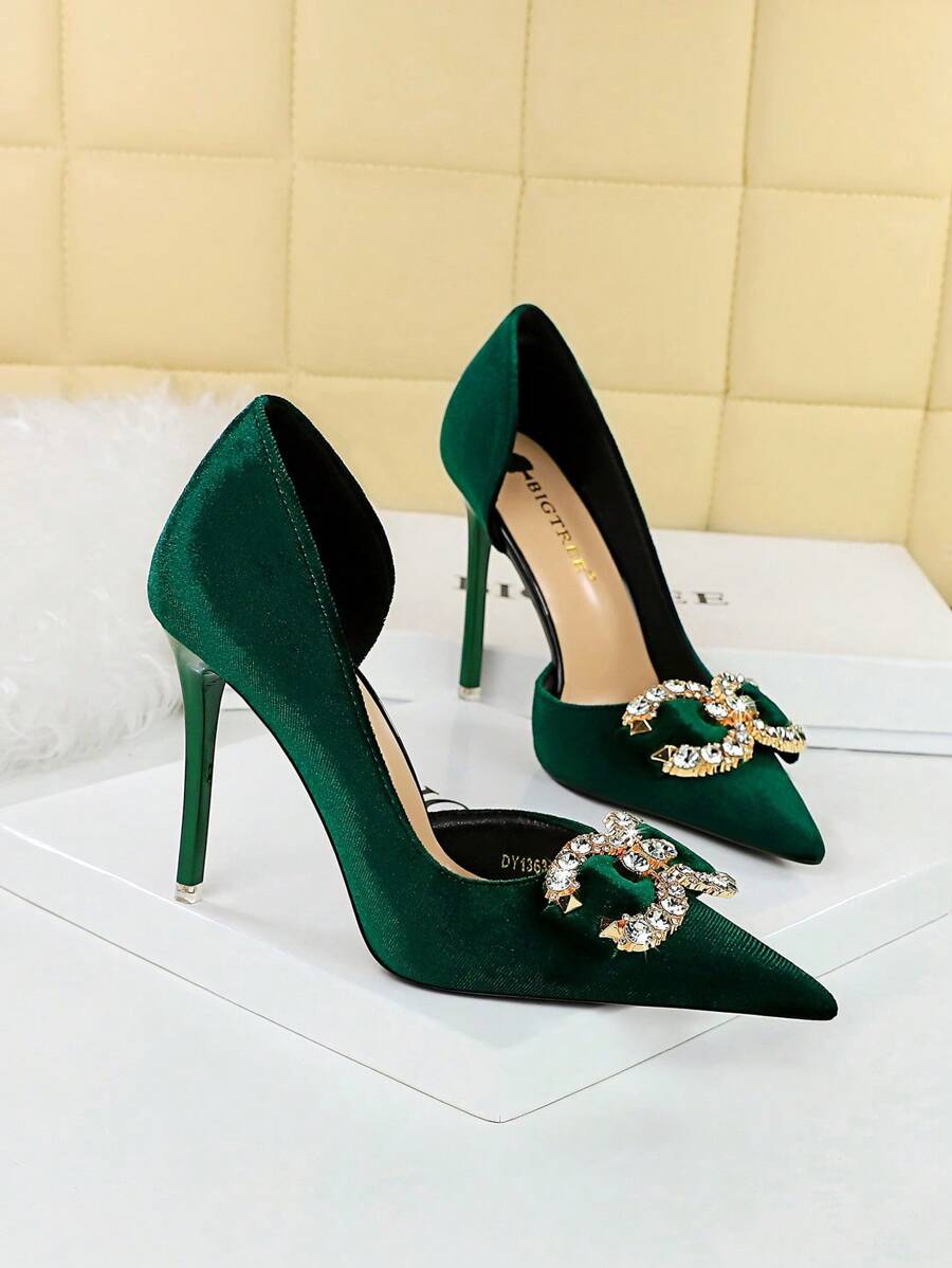Scarpin de Camurça – 7cm de Salto, 3 Cores Exclusivas