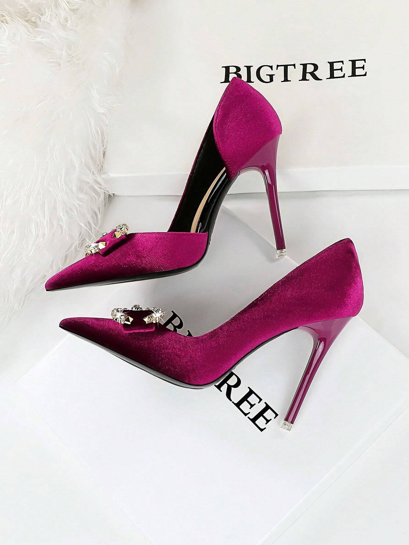 Scarpin de Camurça – 7cm de Salto, 3 Cores Exclusivas