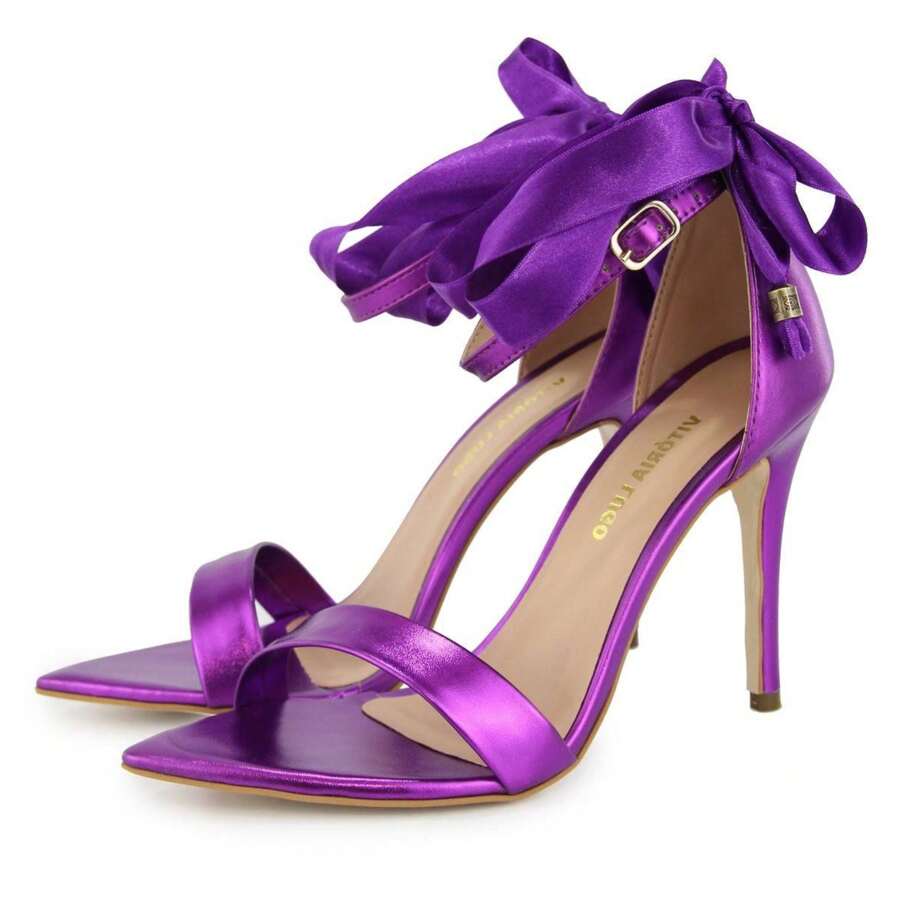 Salto Alto Violette Luxe: O Salto Que Chama atenção