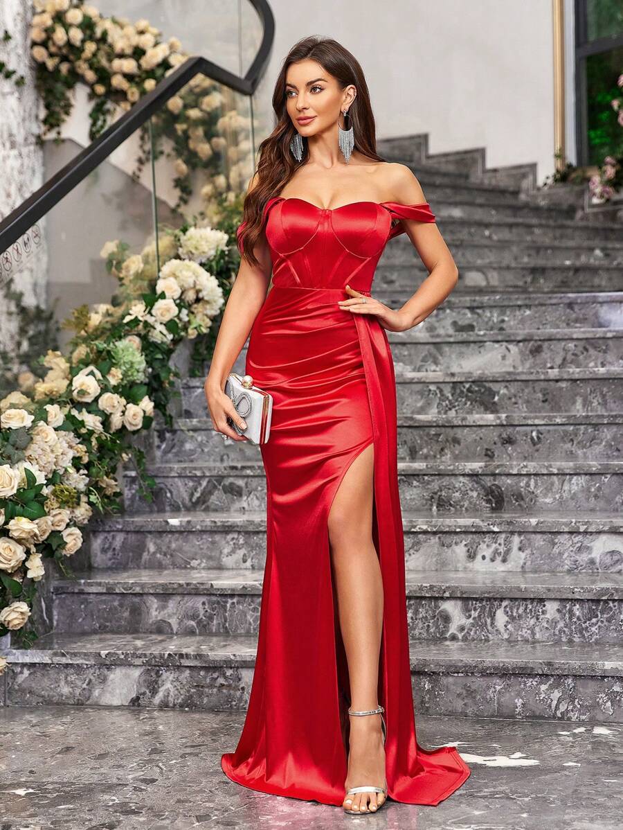 vestido de cetim vermelho