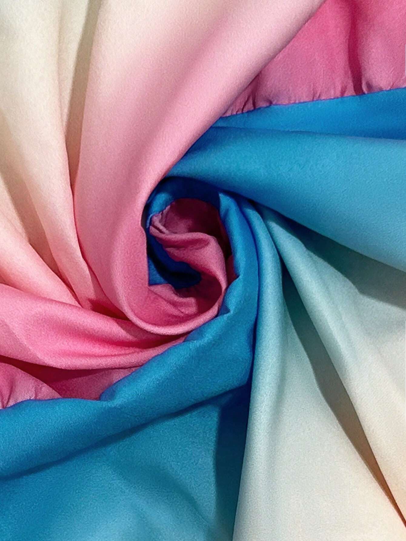 Vestido Longo Degradê: Sofisticação e Estilo em um Só Look!