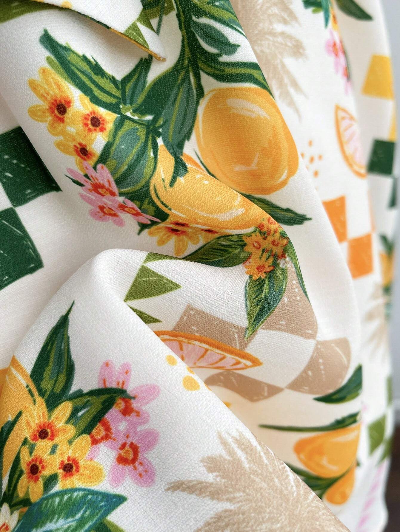 Vestido Curto Xadrez – Leve, Colorido e Divertido