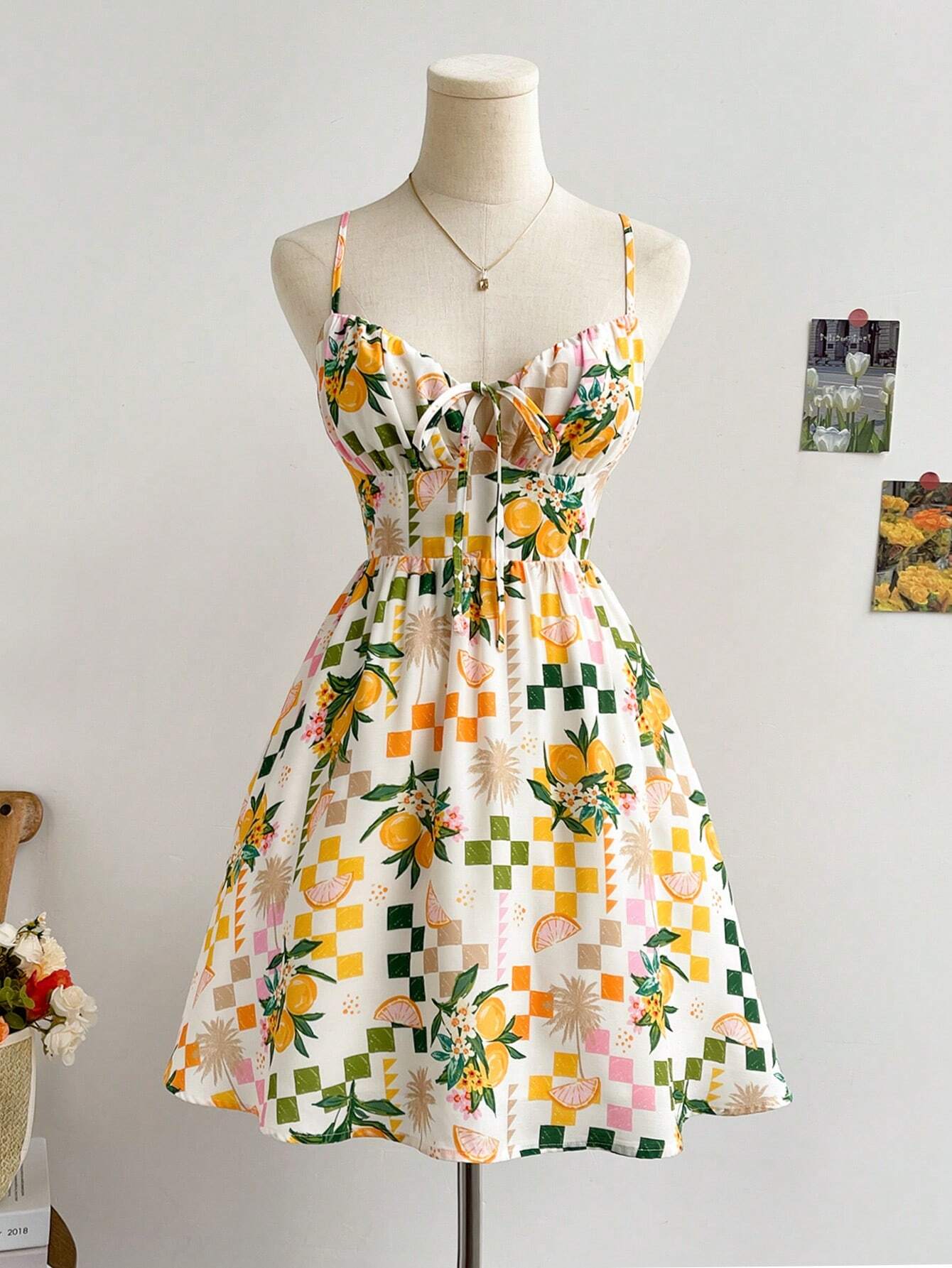 Vestido Curto Xadrez – Leve, Colorido e Divertido