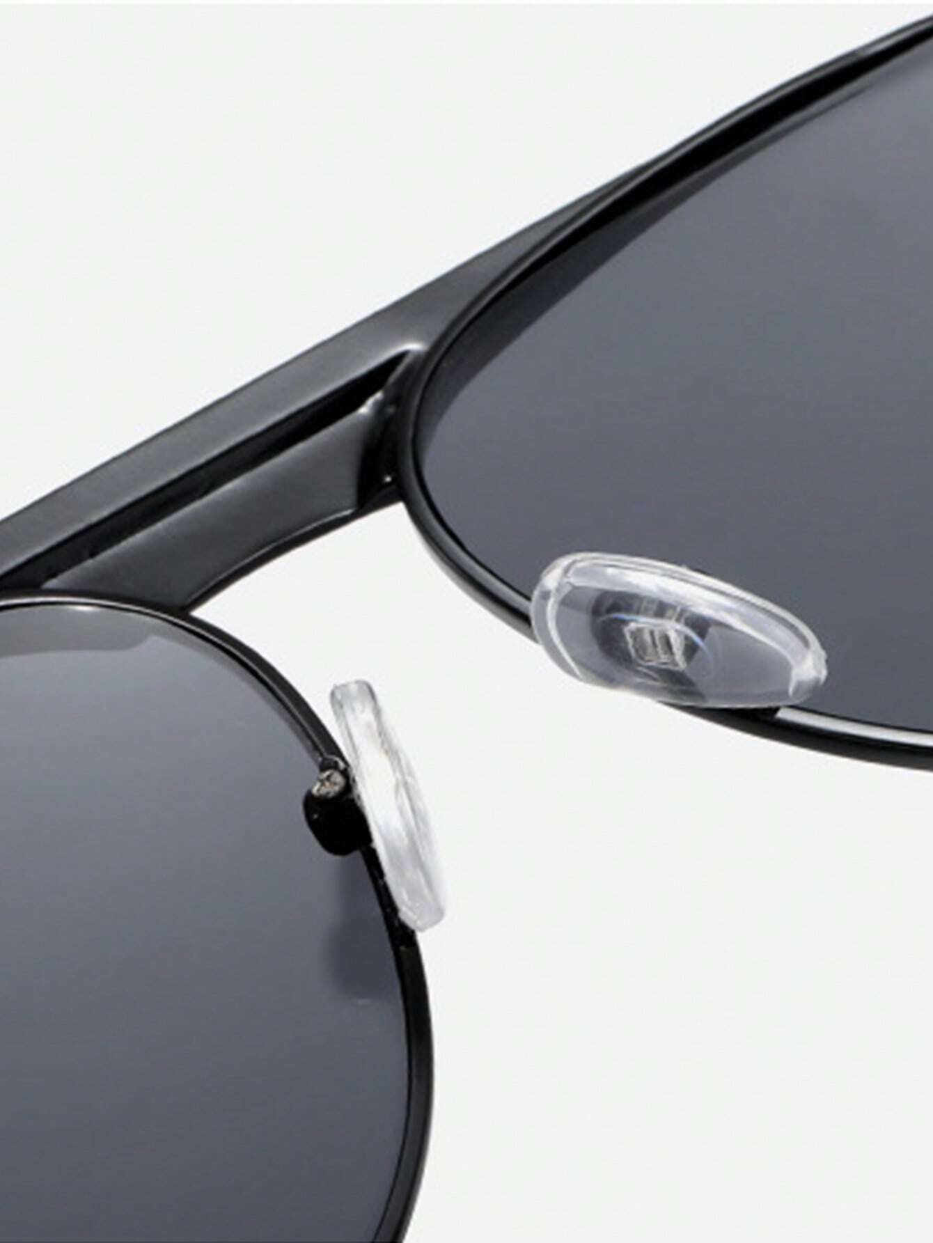 Óculos Feminino Retrô Y2K – Armação Metálica | 4 Cores