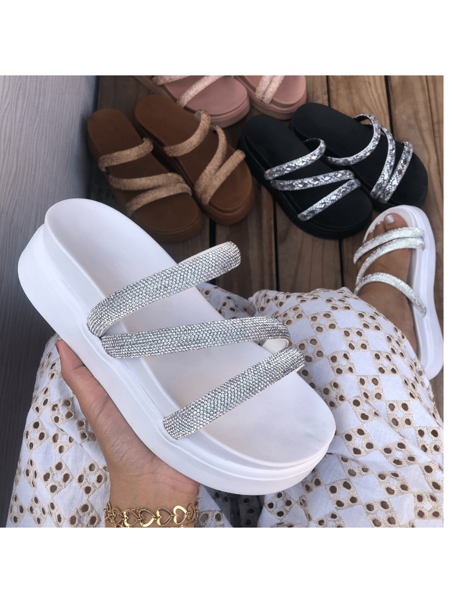 Sandália Plataforma - PASSOS DE LUXO e Brilho Total