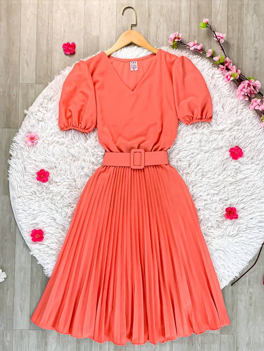 Vestido Midi Dengosa: Elegância e Modéstia para Mulheres de Fé