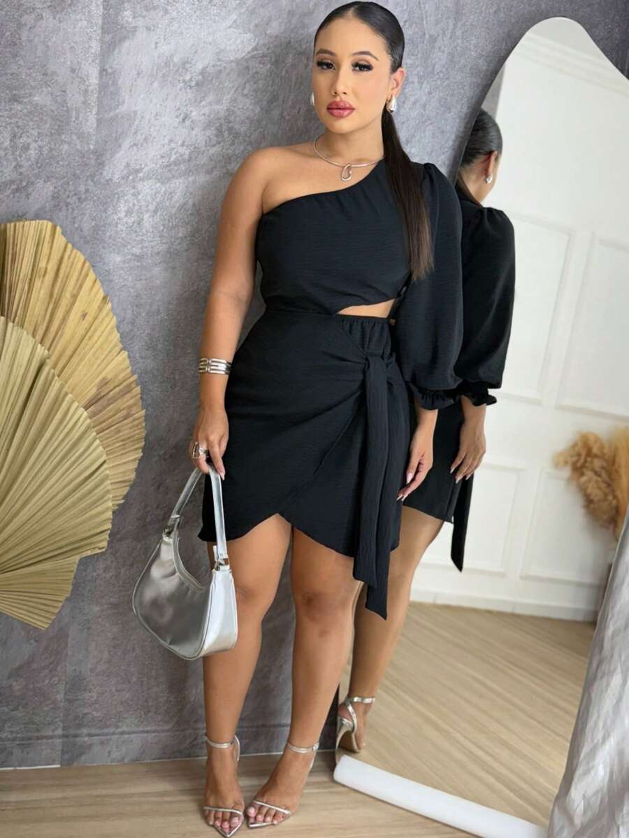 Vestido curto em crepe duna