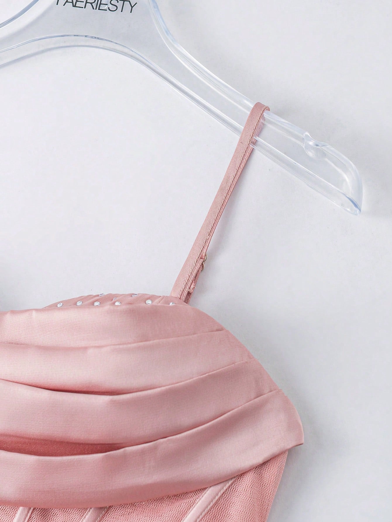 Vestido Cetim Jovem Rosa – 5 Motivos para Amar