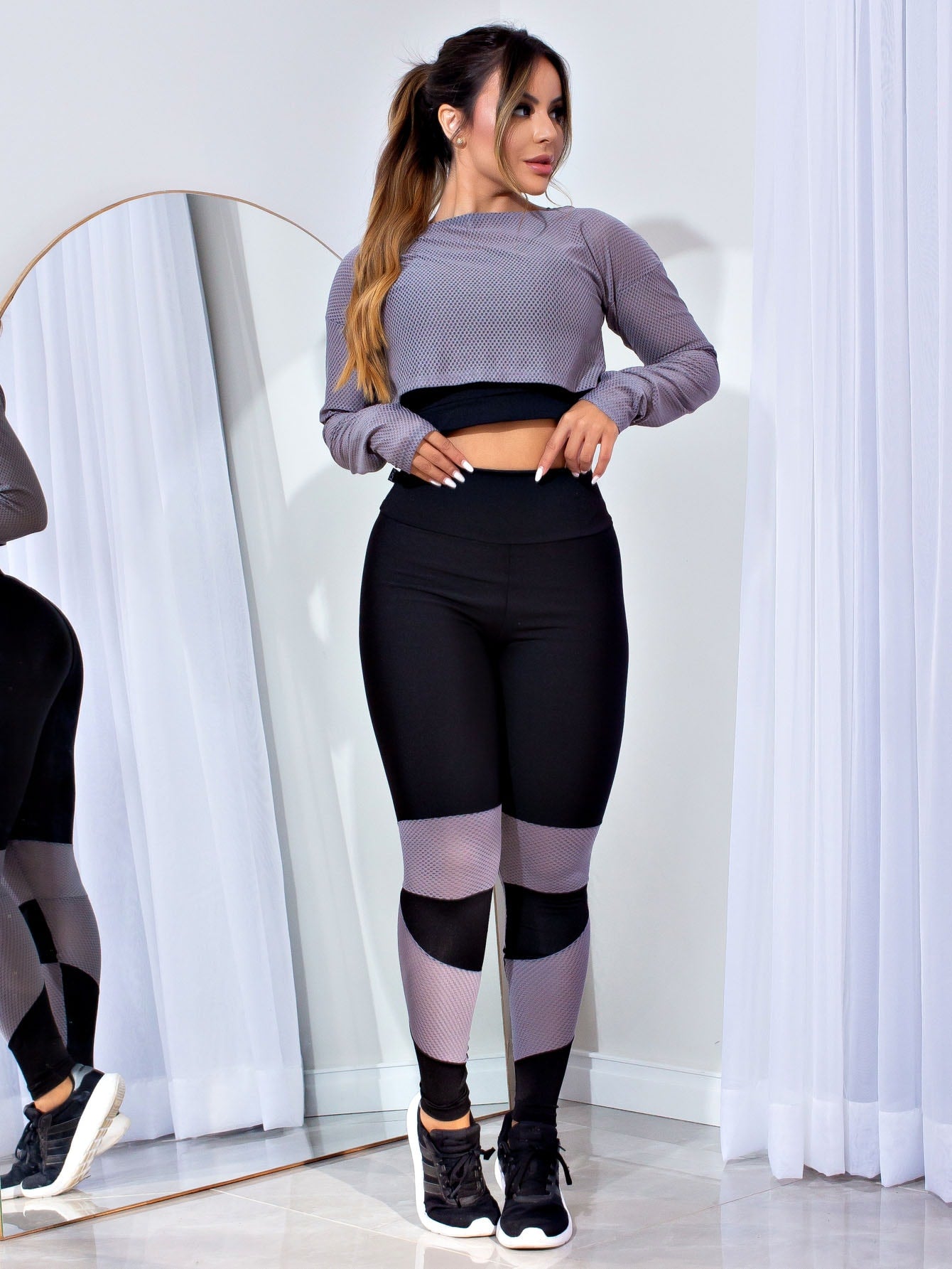 Conjunto Legging + Cropped com Telinha – Conforto e Estilo para Seus Treinos