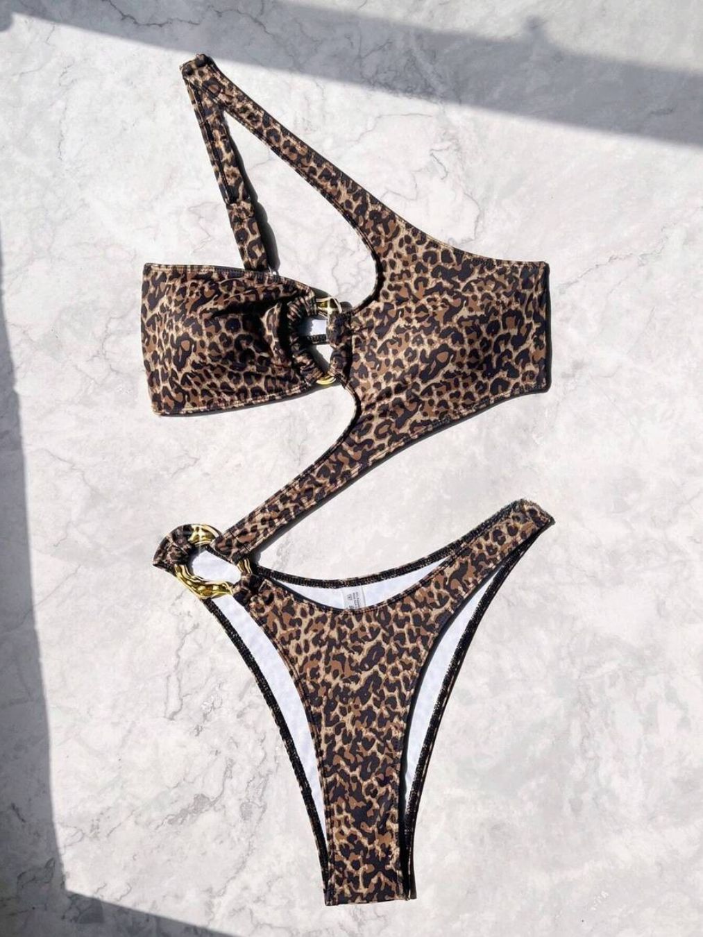 Biquíni Eclipse Beachwear: O Biquíni Sensual que Transformará Seus Dias na Praia! 🌊