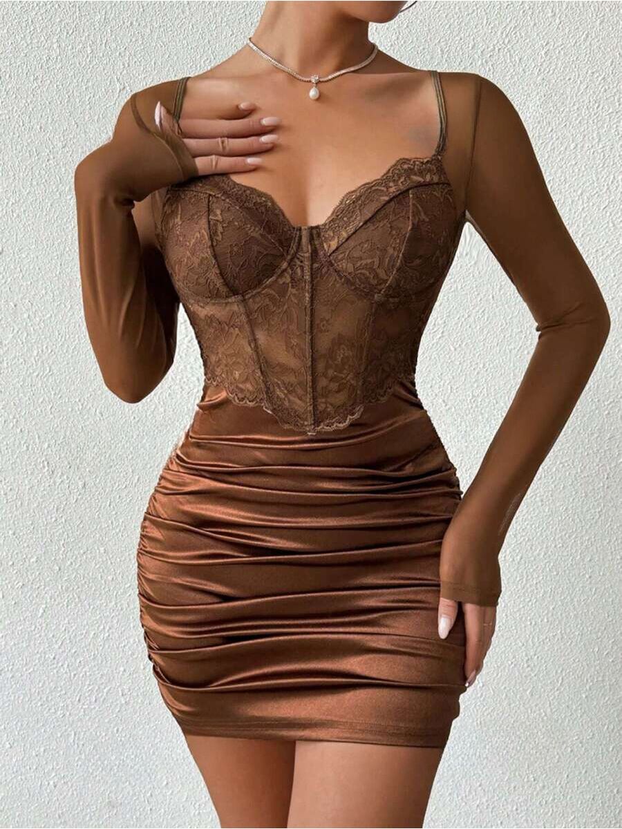 Vestido Bodycon Fest: Elegância que Envolve suas Curvas