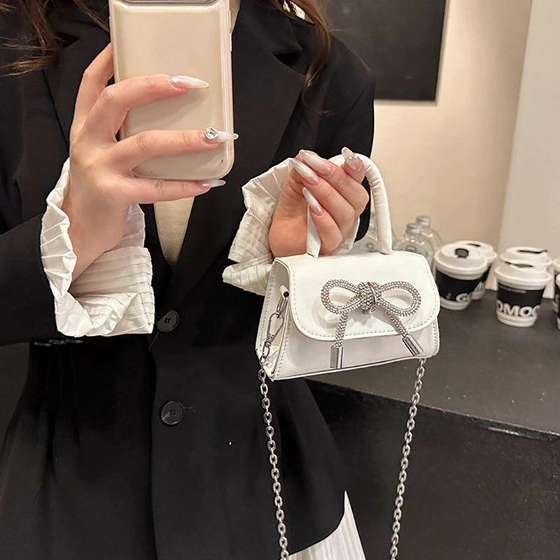 Bolsinha Elegância – O toque final que faz toda a diferença! ✨