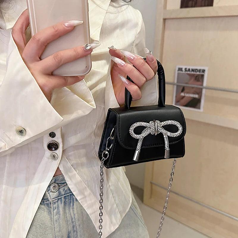 Bolsinha Elegância – O toque final que faz toda a diferença! ✨