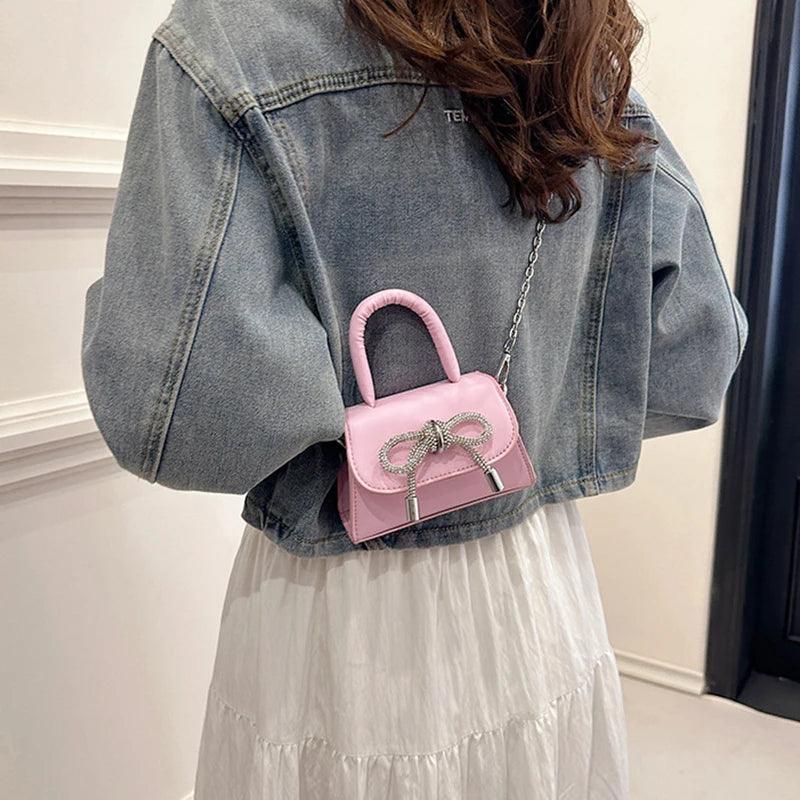 Bolsinha Elegância – O toque final que faz toda a diferença! ✨