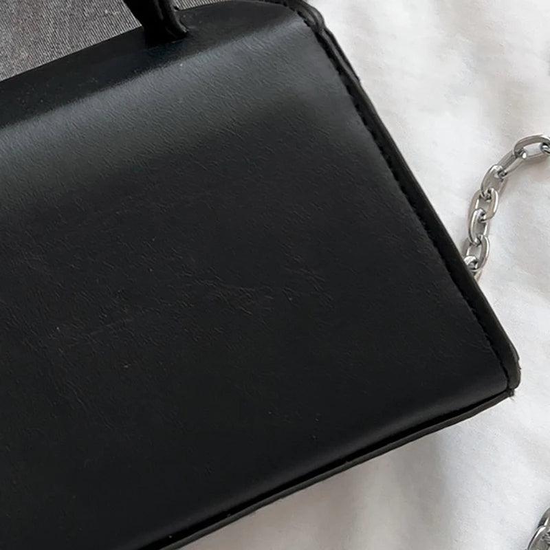 Bolsinha Elegância – O toque final que faz toda a diferença! ✨