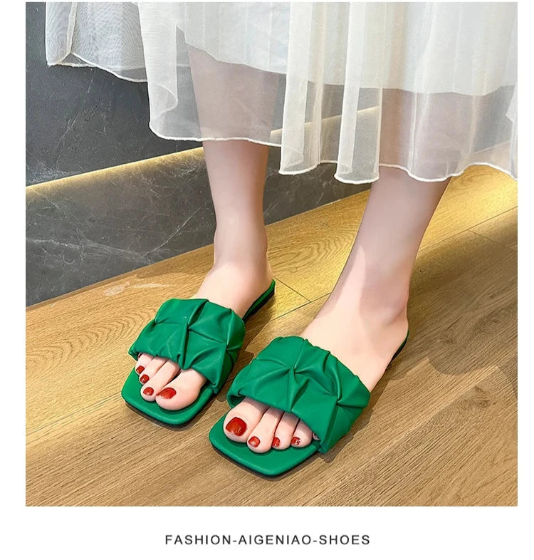 Sandália de Verão Dengosa Fashion: Leve, Moderna e Essencial! 🌞