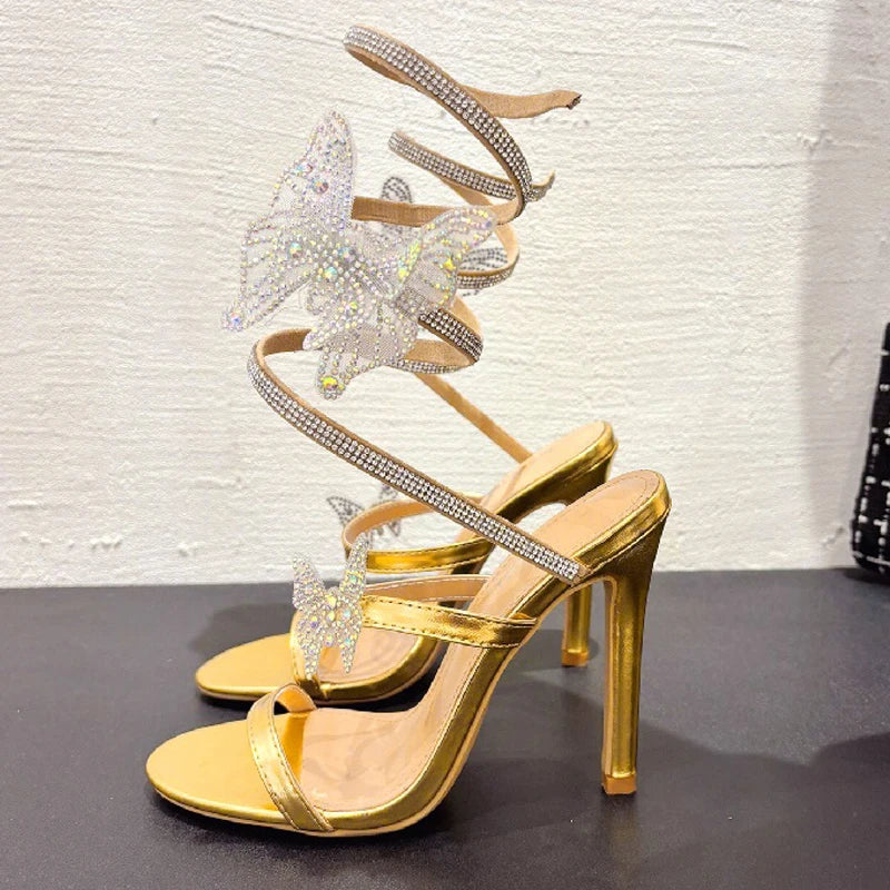 Butterfly Steps – Eleve-se ao Topo com Graça e Sofisticação! ✨