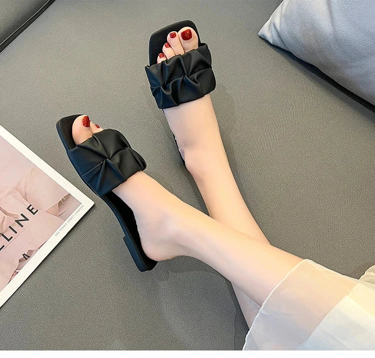 Sandália de Verão Dengosa Fashion: Leve, Moderna e Essencial! 🌞