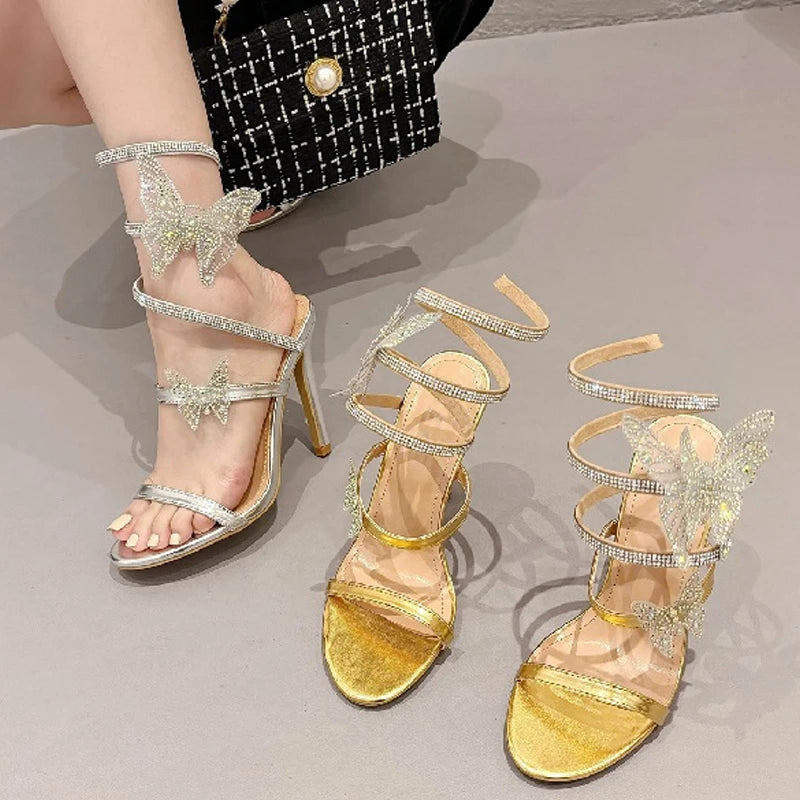 Butterfly Steps – Eleve-se ao Topo com Graça e Sofisticação! ✨