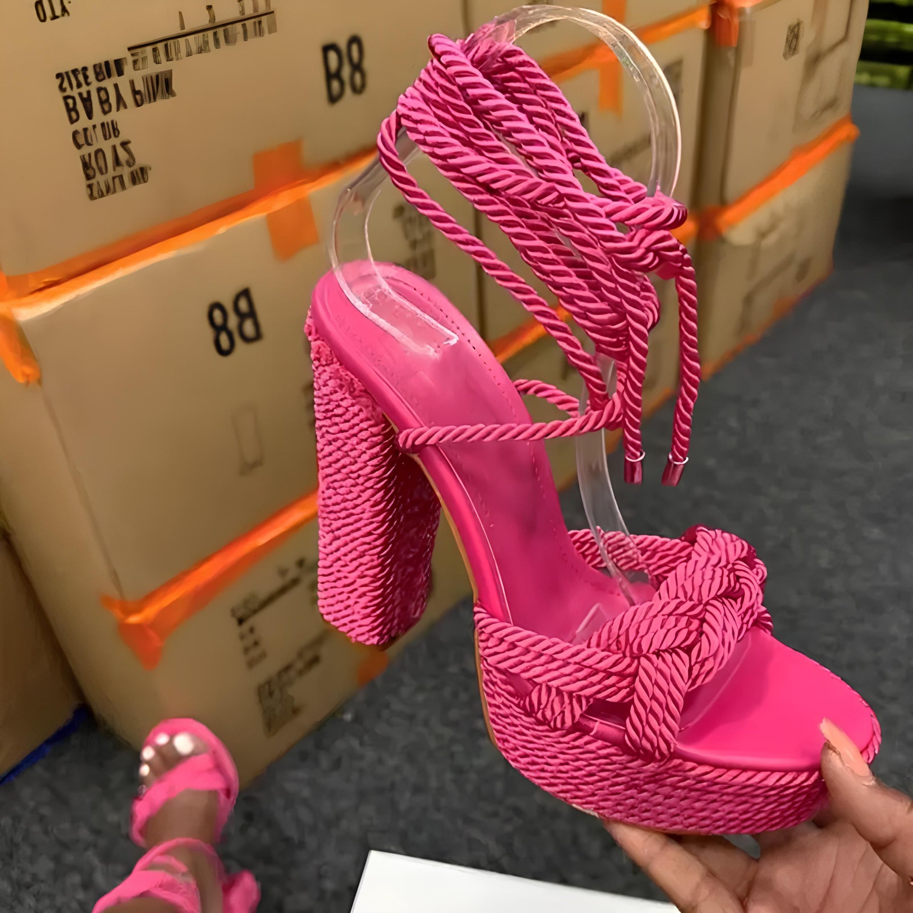 Sandália Plataforma Exclusiva – Estilo Europeu e Conforto em 12CM