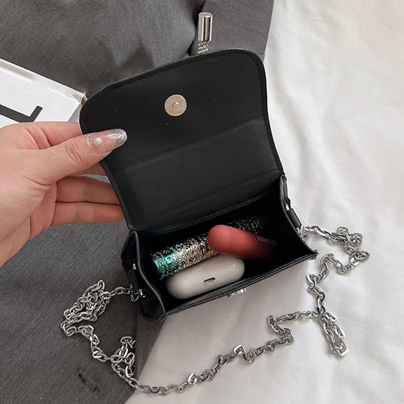 Bolsinha Elegância – O toque final que faz toda a diferença! ✨