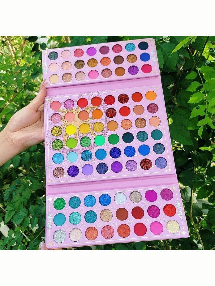 Paleta dos Sonhos: Descubra o Segredo da Make Perfeita através do seu Signo! ✨