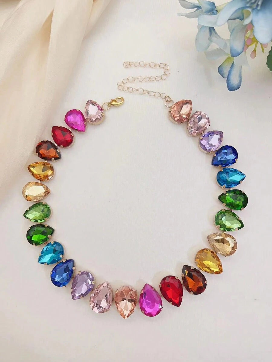 Colar feminino sofisticado