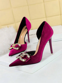 Scarpin de Camurça – 7cm de Salto, 3 Cores Exclusivas