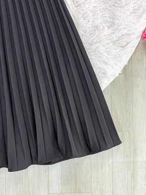 Vestido Midi Dengosa: Elegância e Modéstia para Mulheres de Fé