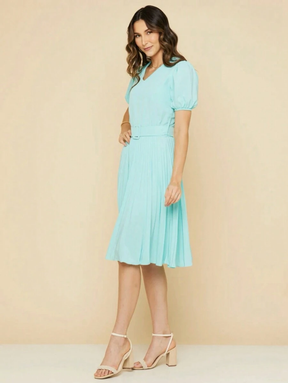 Vestido Midi Dengosa: Elegância e Modéstia para Mulheres de Fé