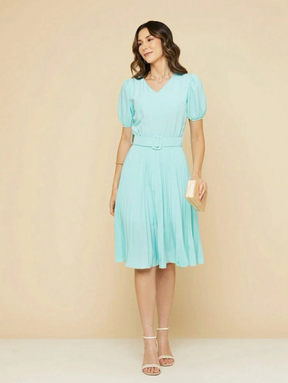 Vestido Midi Dengosa: Elegância e Modéstia para Mulheres de Fé