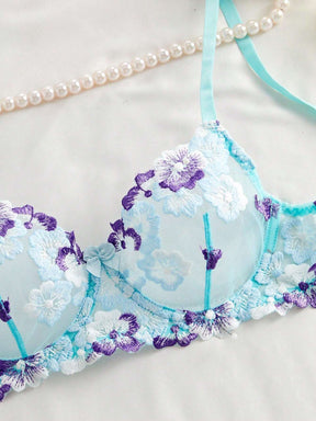lingerie sexy feminina

conjunto de lingerie sensual

lingerie com renda bordada

lingerie para Dia dos Namorados

lingerie azul e rosa

conjunto sensual feminino

sutiã e calcinha elegantes