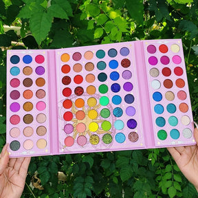 Paleta dos Sonhos: Descubra o Segredo da Make Perfeita através do seu Signo! ✨