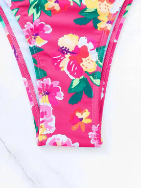 Conjunto de biquini com saida Glamour Summer – Elegância e Conforto para o Verão
