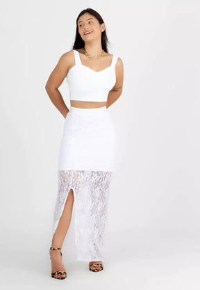 Conjunto Cropped e Saia de Renda