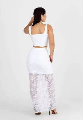 Conjunto Cropped e Saia de Renda